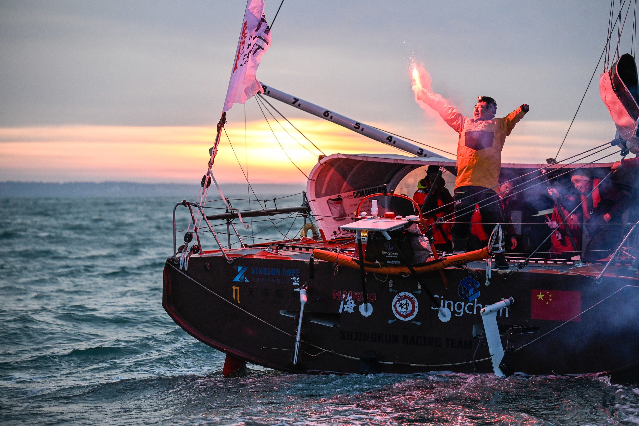 Пары с капитаном Китая: наблюдая за историческим моментом в глобальном парусном спорте